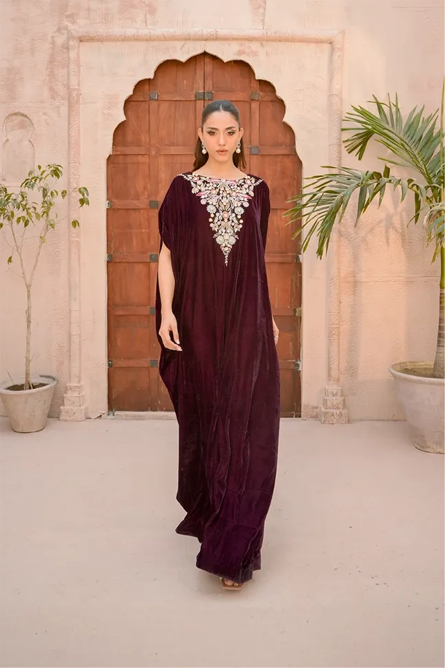 PLUM ROYALE