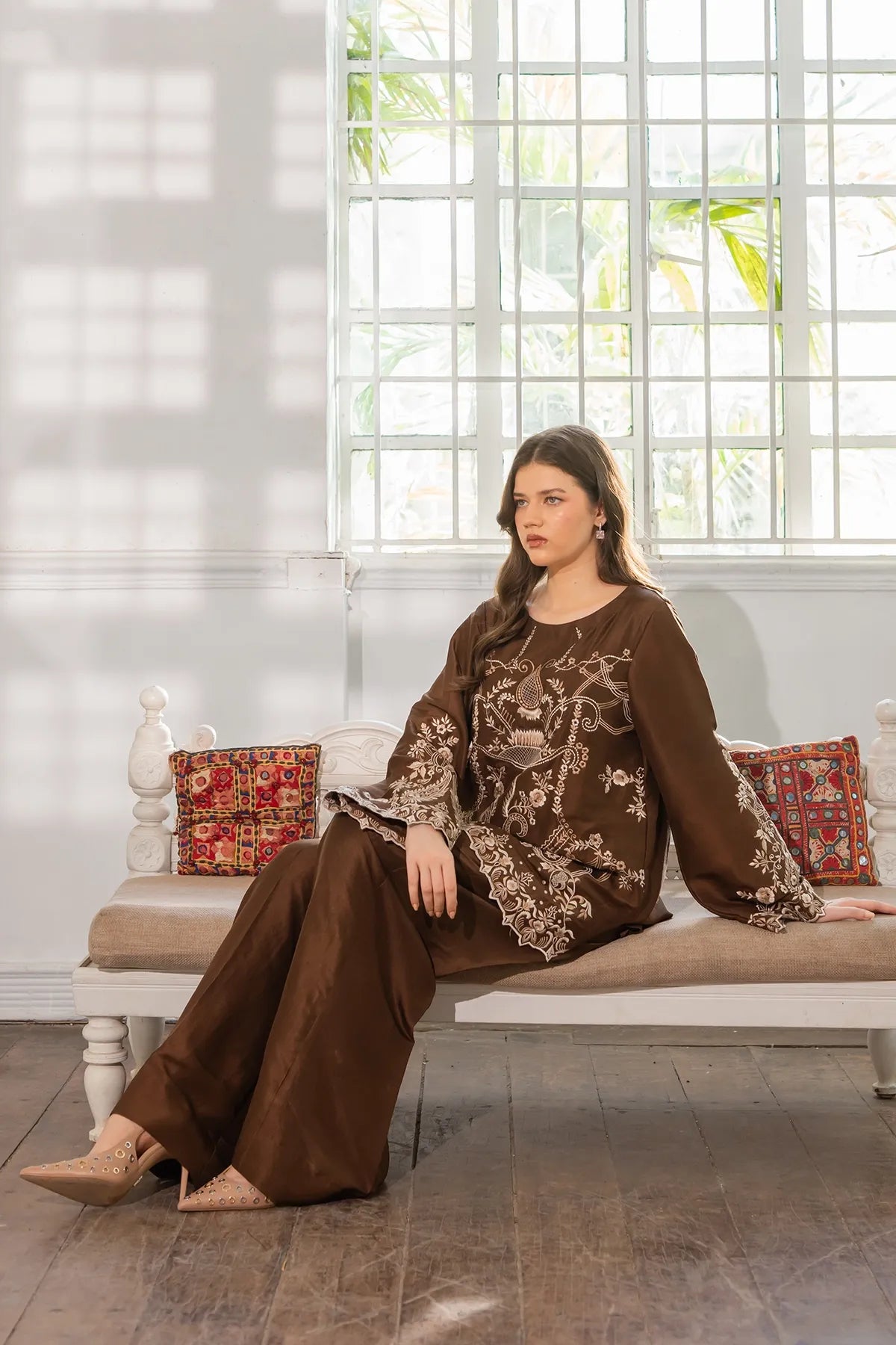 Amber Dusk – Brown Ensemble