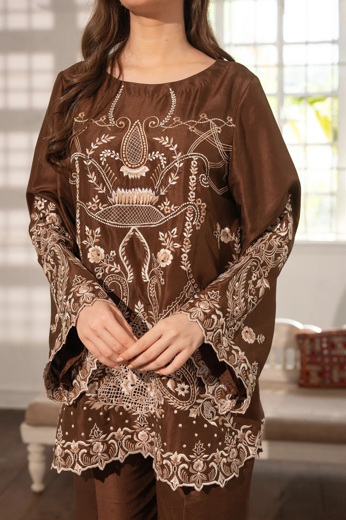 Amber Dusk – Brown Ensemble