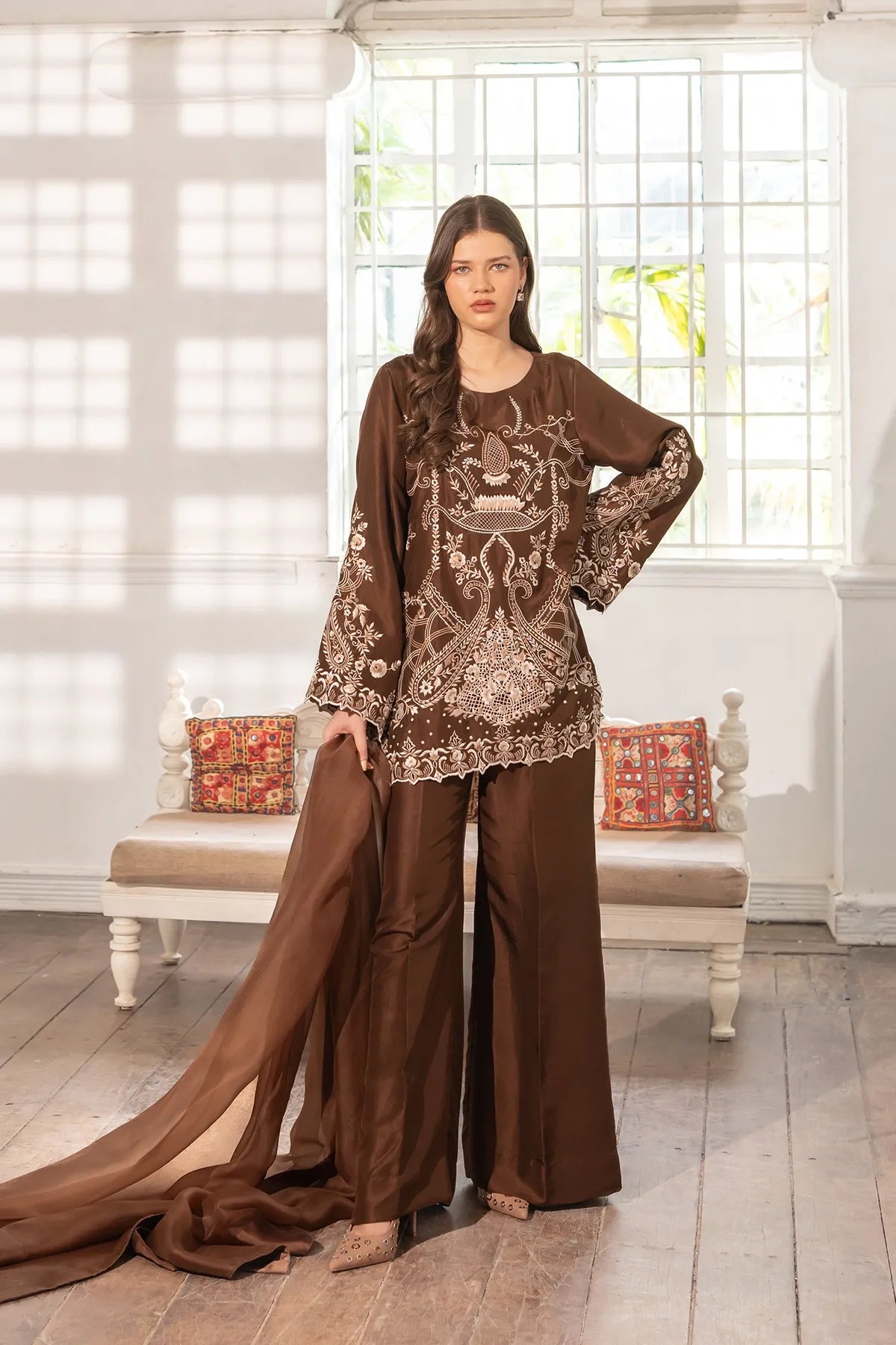Amber Dusk – Brown Ensemble